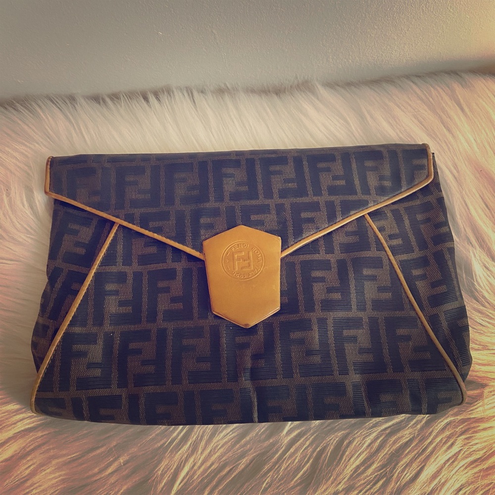 FENDI Clutch! vintage!